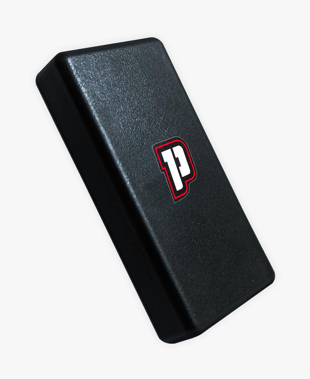 Pégase GPS tracker installed on a vehicle as 2G is phased out in France